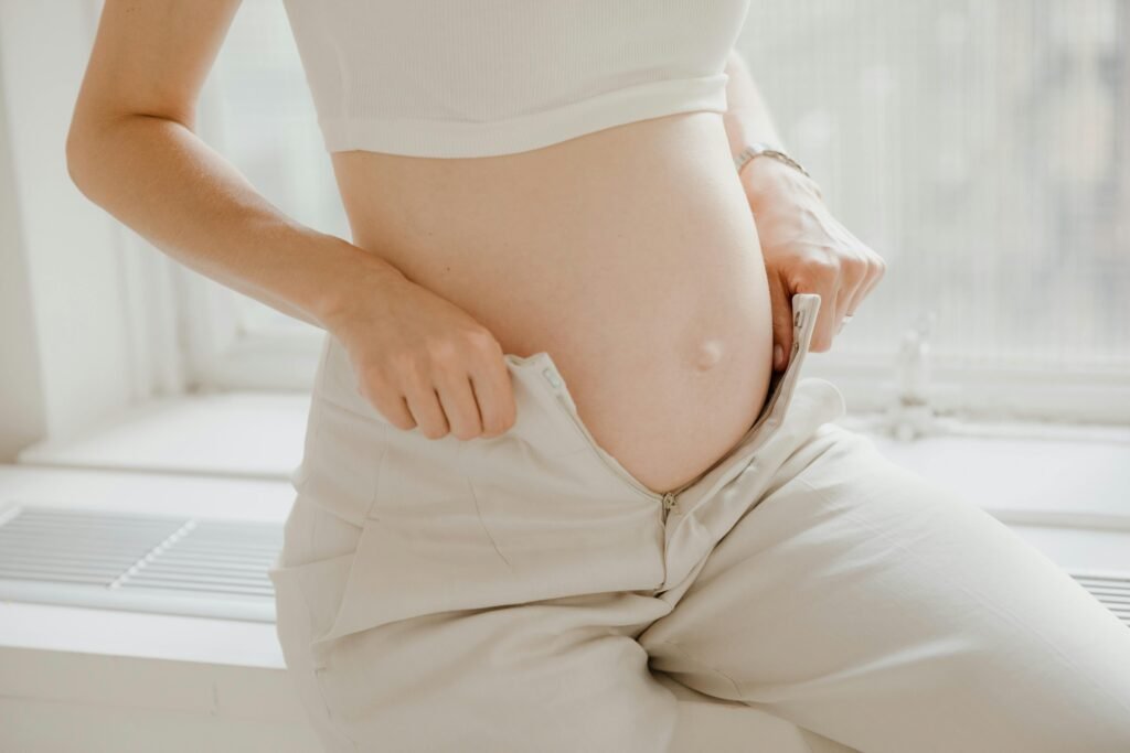 Why You Have a Tight Stomach During the Second Trimester